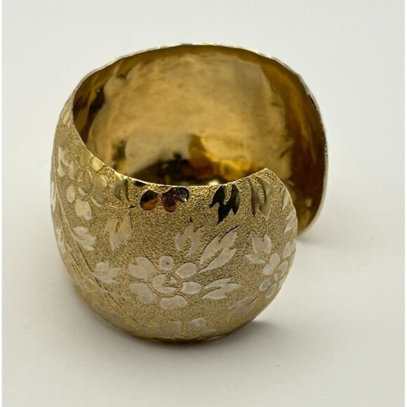 Vintage Wide Cuff Bracelet Floral Gold Tone Ornate Embossed Costume Jewelry - Picture 8 of 9